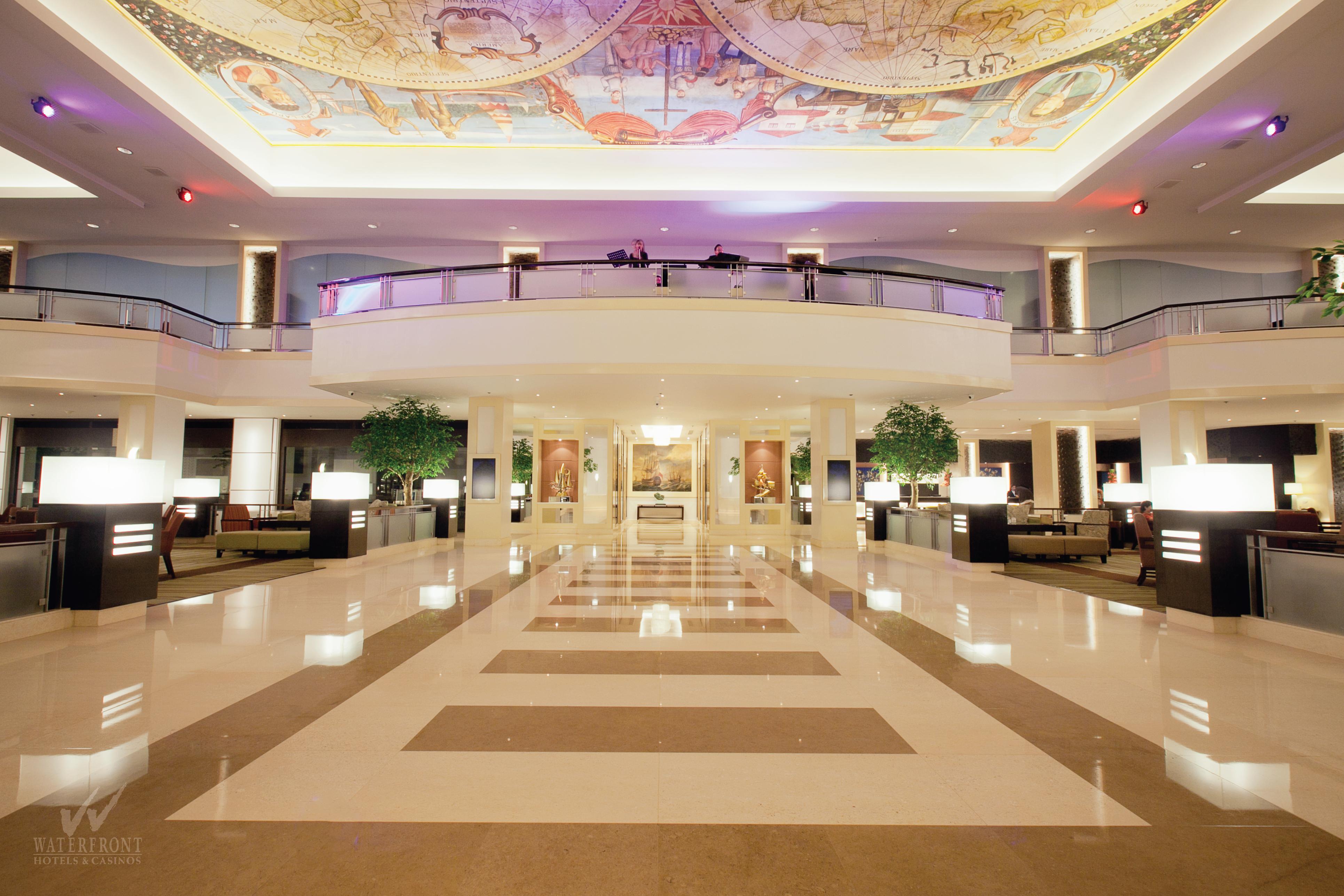 Waterfront Cebu City Hotel & Casino מראה חיצוני תמונה
